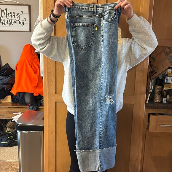 Vibrant cuffed jeans. Size 11, fits closer to size 8. - Picture 1 of 5